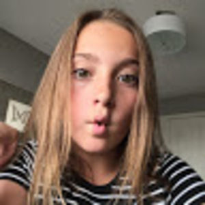 Meet your Posher, Helaina